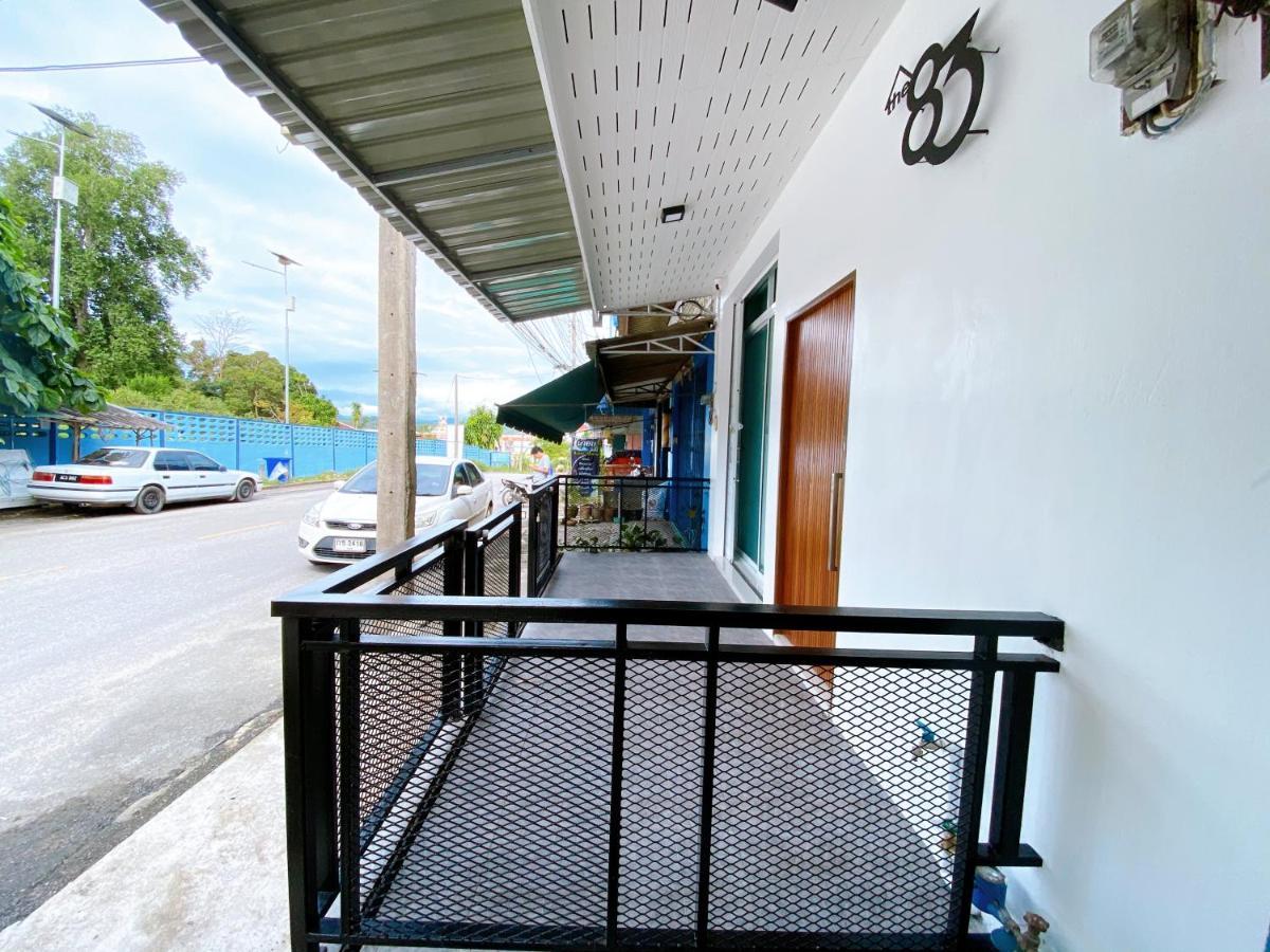 The 83 Betong Guesthouse المظهر الخارجي الصورة